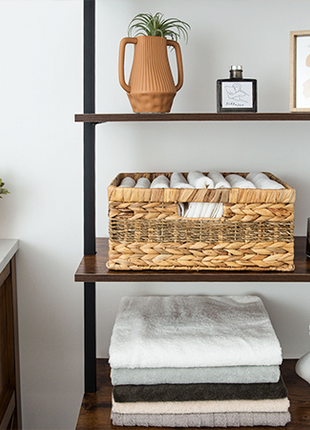 Large Rectangular Wicker Basket with Built-in Handles, 1 Pack
