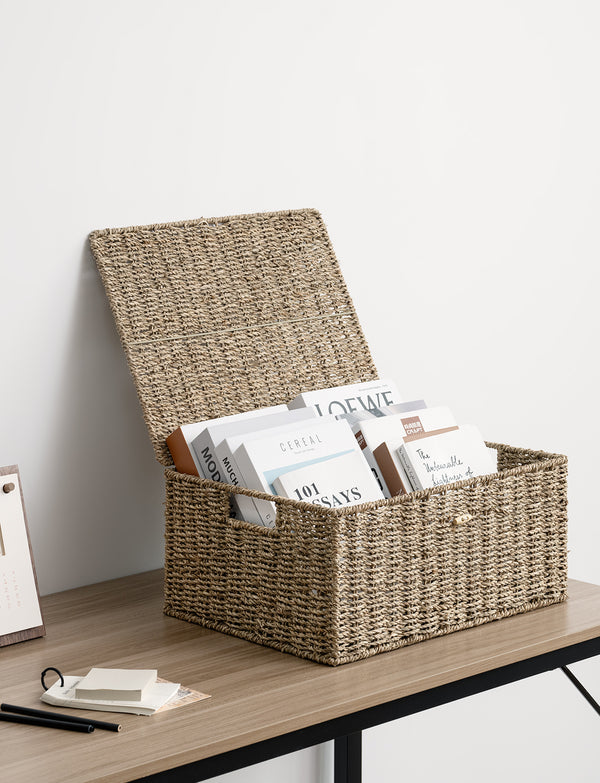 Wicker Basket with Lid and  Built-in Handles, Storage Basket for Organizing