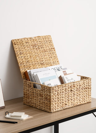 Wicker Basket with Lid and  Built-in Handles, Storage Basket for Organizing