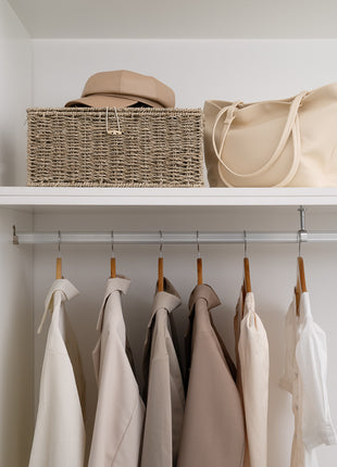 Wicker Basket with Lid and  Built-in Handles, Storage Basket for Organizing