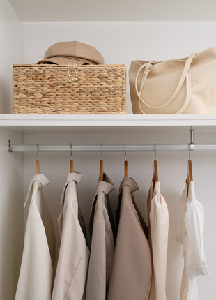 Wicker Basket with Lid and  Built-in Handles, Storage Basket for Organizing