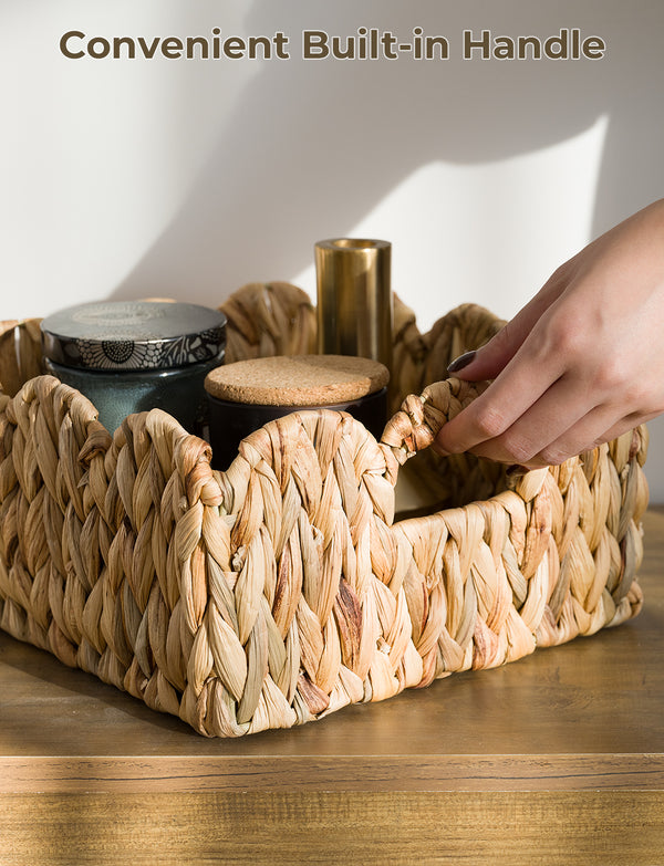 Scalloped Edge Wicker Basket for Organizing, Water Hyacinth