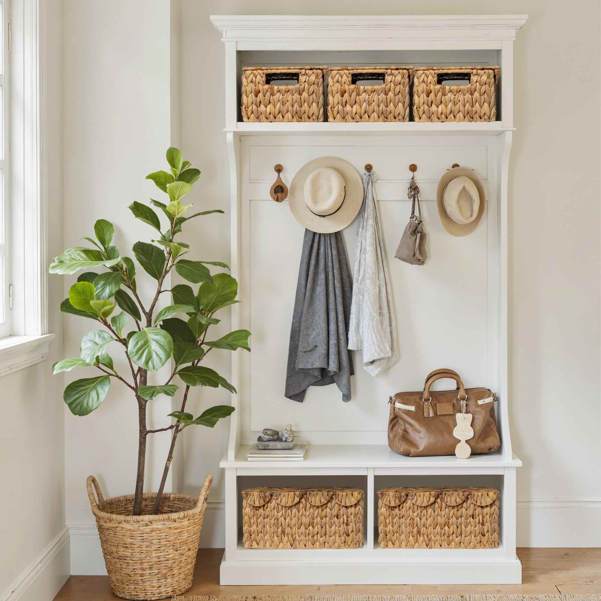 Scalloped Wicker Basket with Lid for Storage and Home Organization