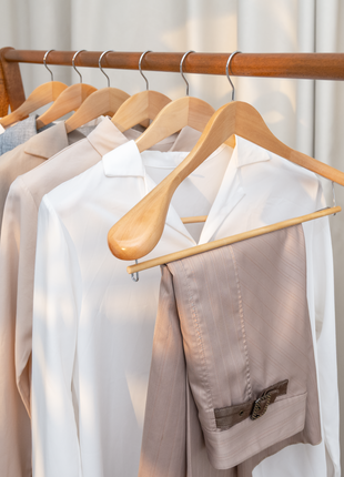 Extra Wide Shoulder Wood Hangers with Locking Bar